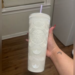 🤍Starbucks Pearl Shell Core Siren Scales Cold Cup Tumbler- Venti NWT 💜